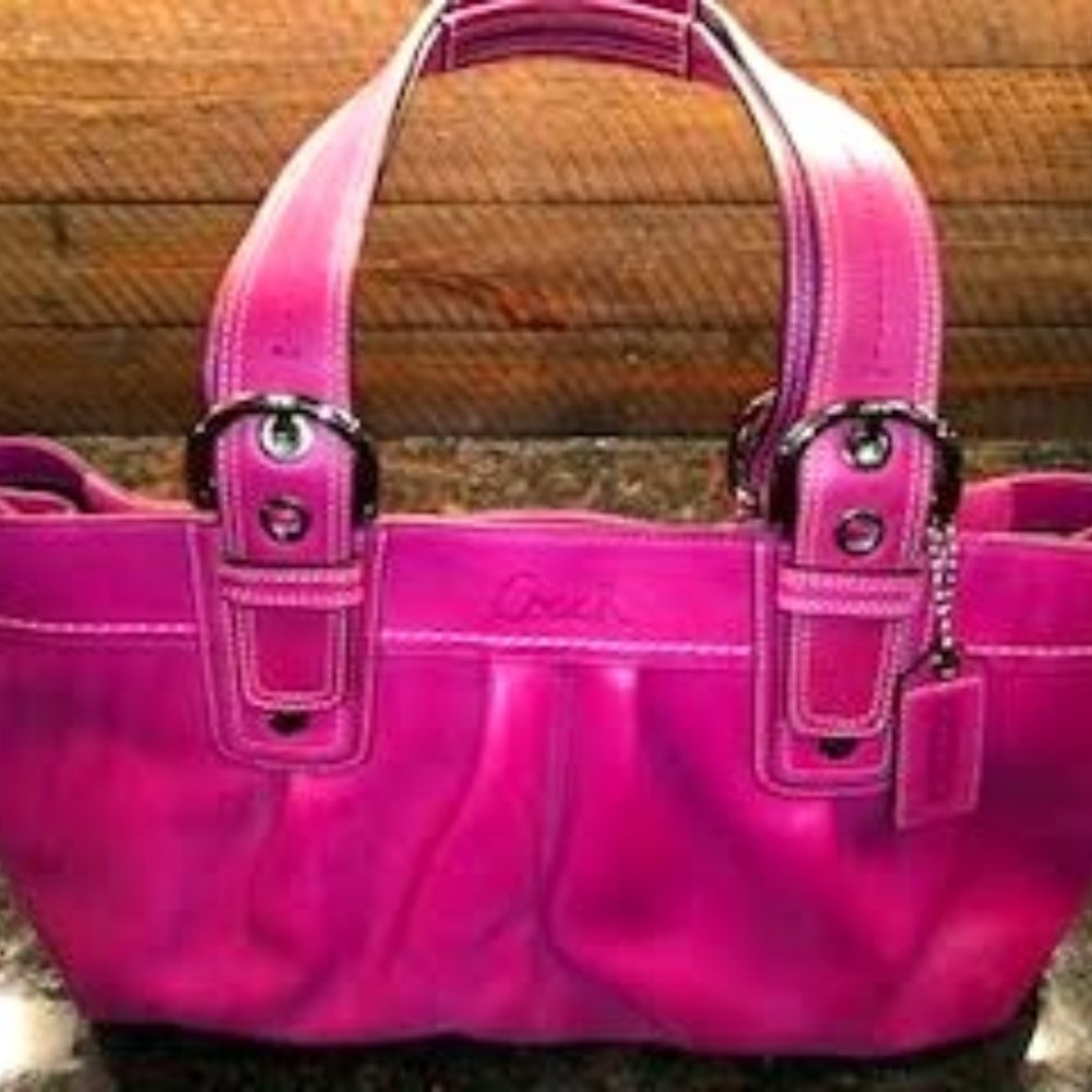 COACH SOHO Fuchsia Hot Pink Satchel No. G0973-F13732 - Mint condition
